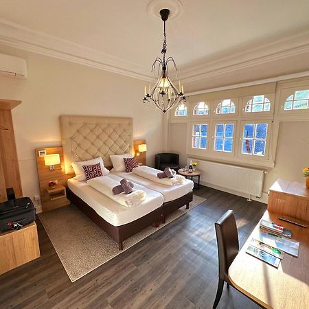 Hotel Am Markt บาคาราค ภายนอก รูปภาพ