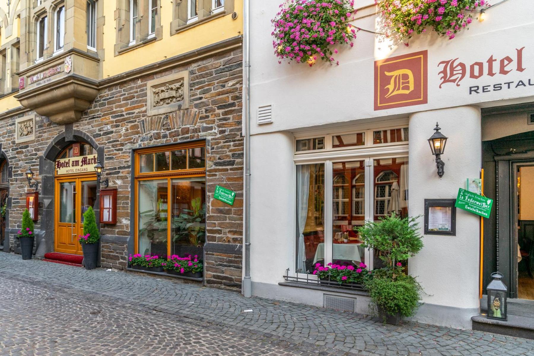 Hotel Am Markt บาคาราค ภายนอก รูปภาพ