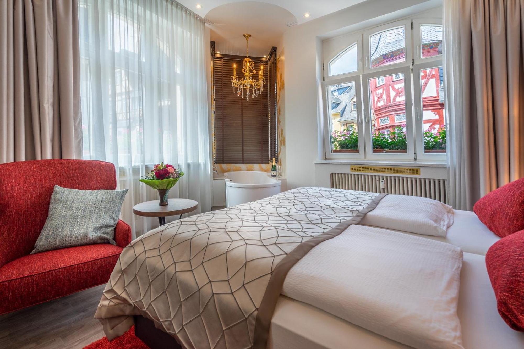 Hotel Am Markt บาคาราค ภายนอก รูปภาพ