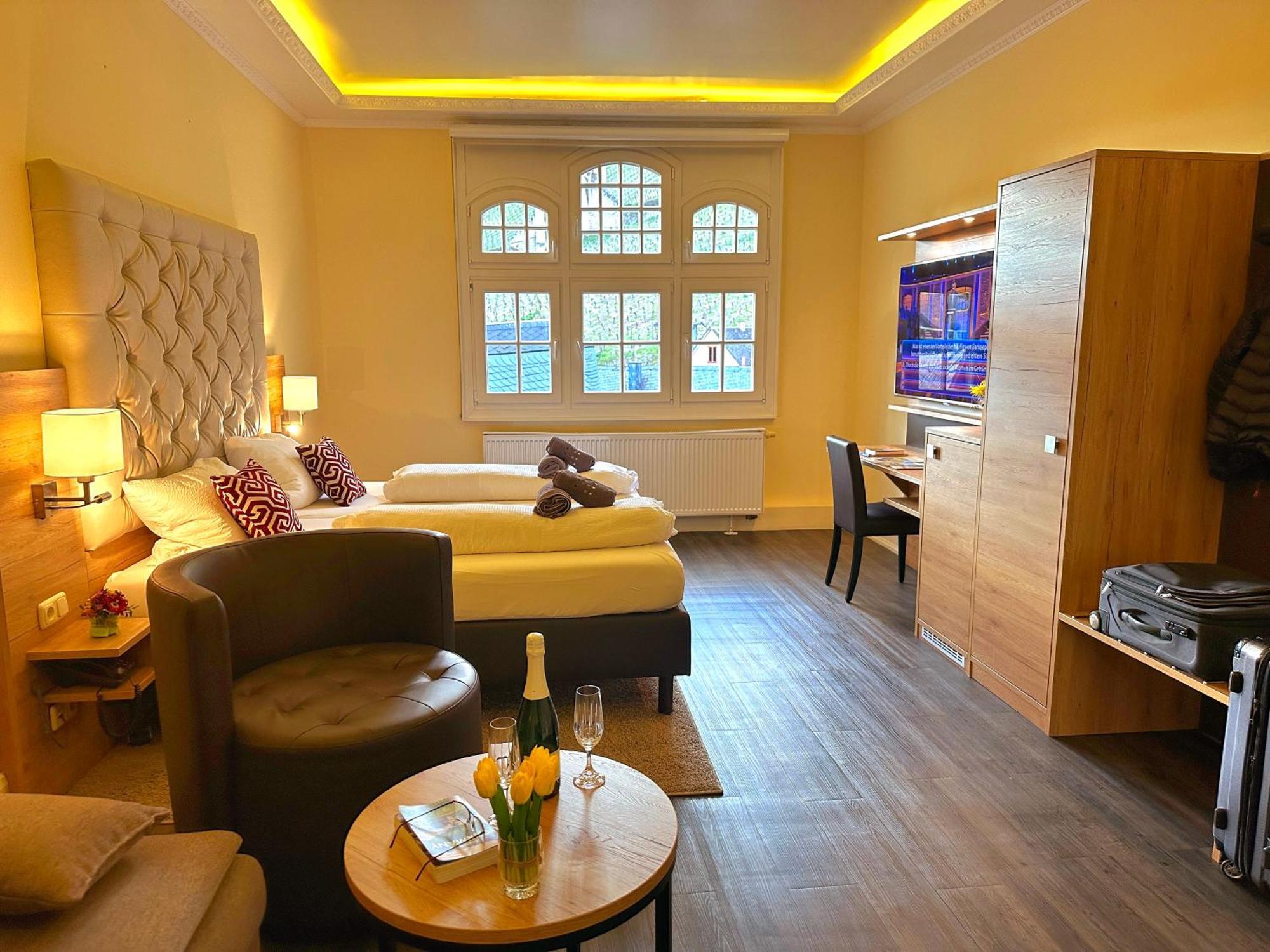 Hotel Am Markt บาคาราค ภายนอก รูปภาพ
